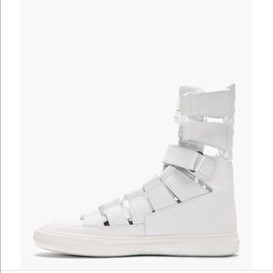 **ISO*** these white PIERRE HARDY, sneakers!!!!